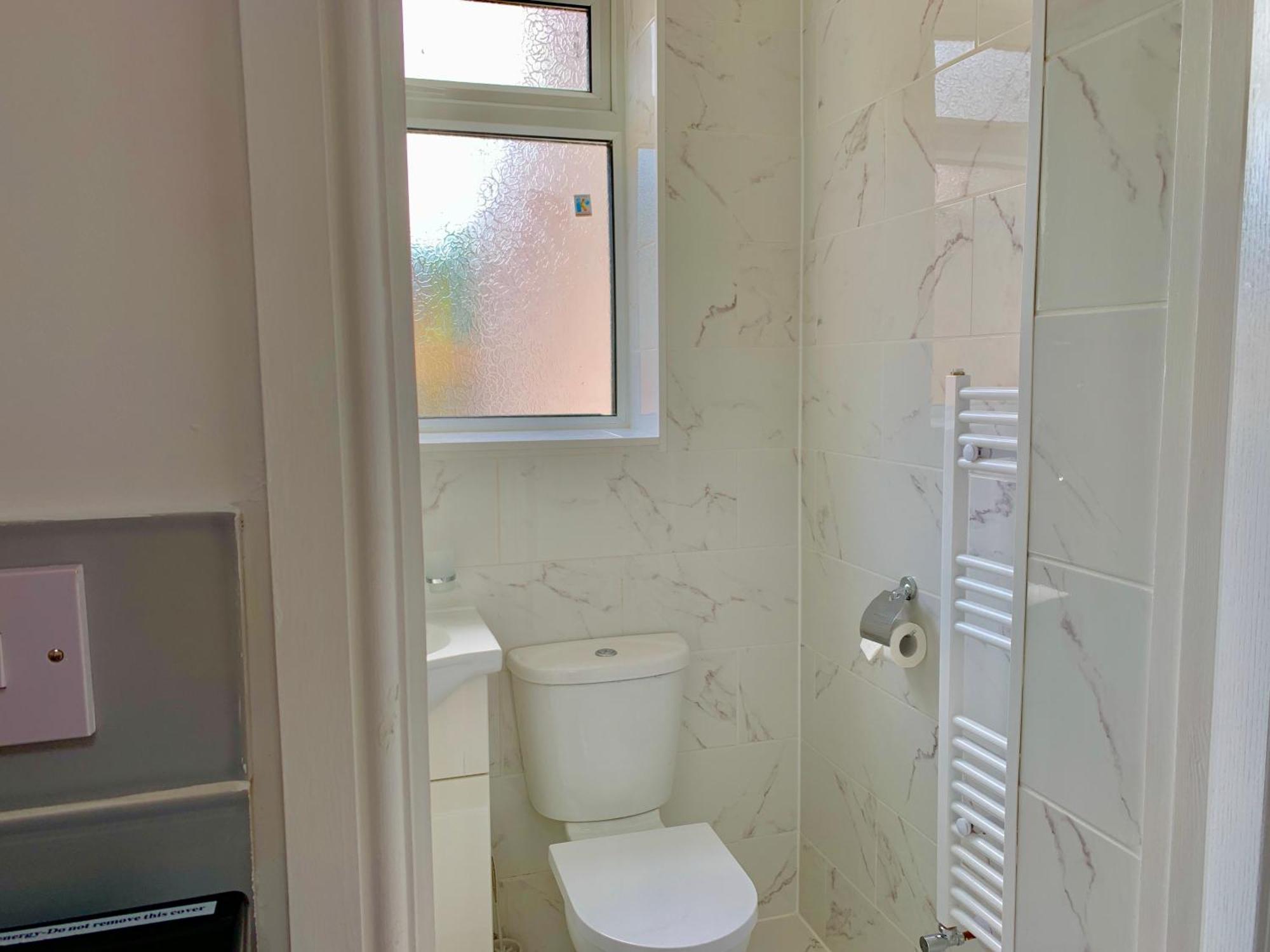 London Studio Apartments, Private Bathroom, Kitchenette, Parking, Np2 Londres Exterior foto