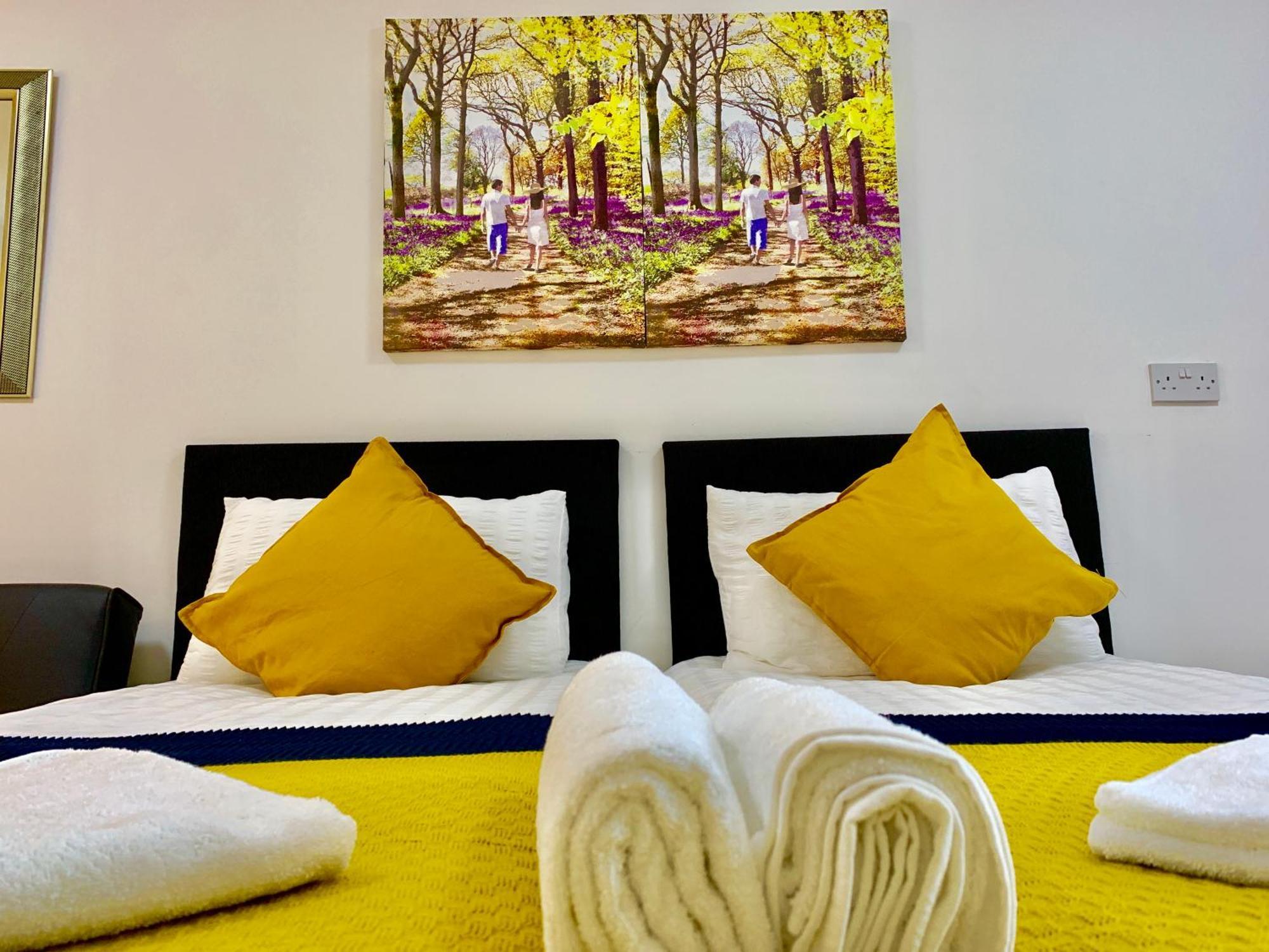 London Studio Apartments, Private Bathroom, Kitchenette, Parking, Np2 Londres Exterior foto