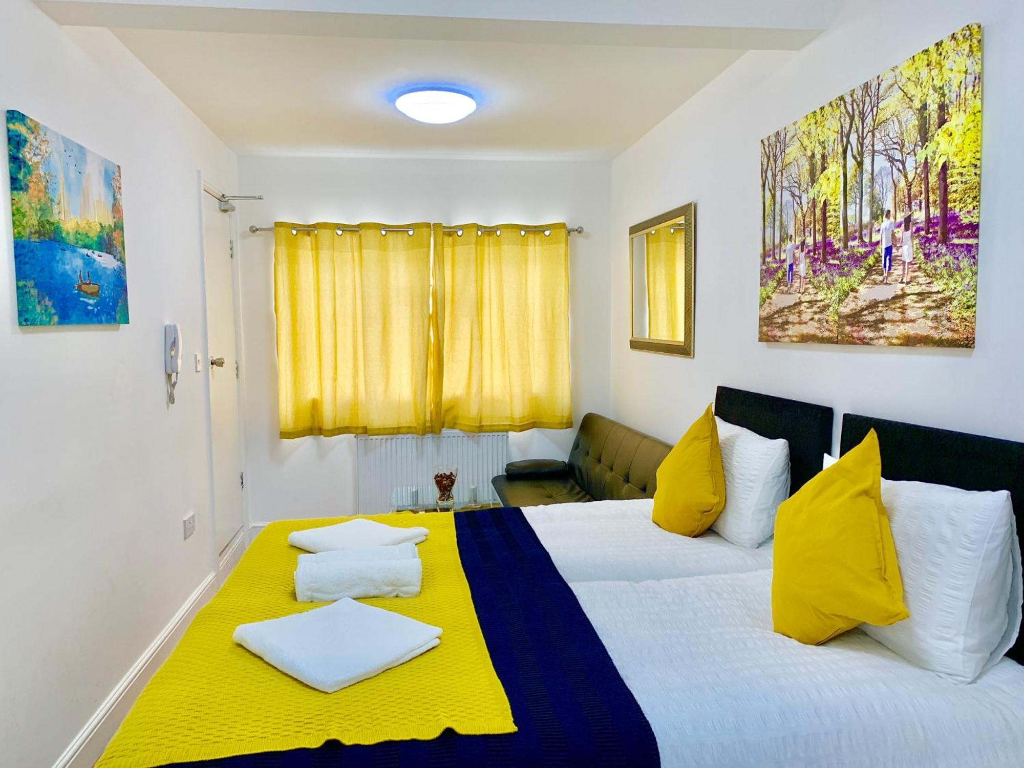 London Studio Apartments, Private Bathroom, Kitchenette, Parking, Np2 Londres Exterior foto