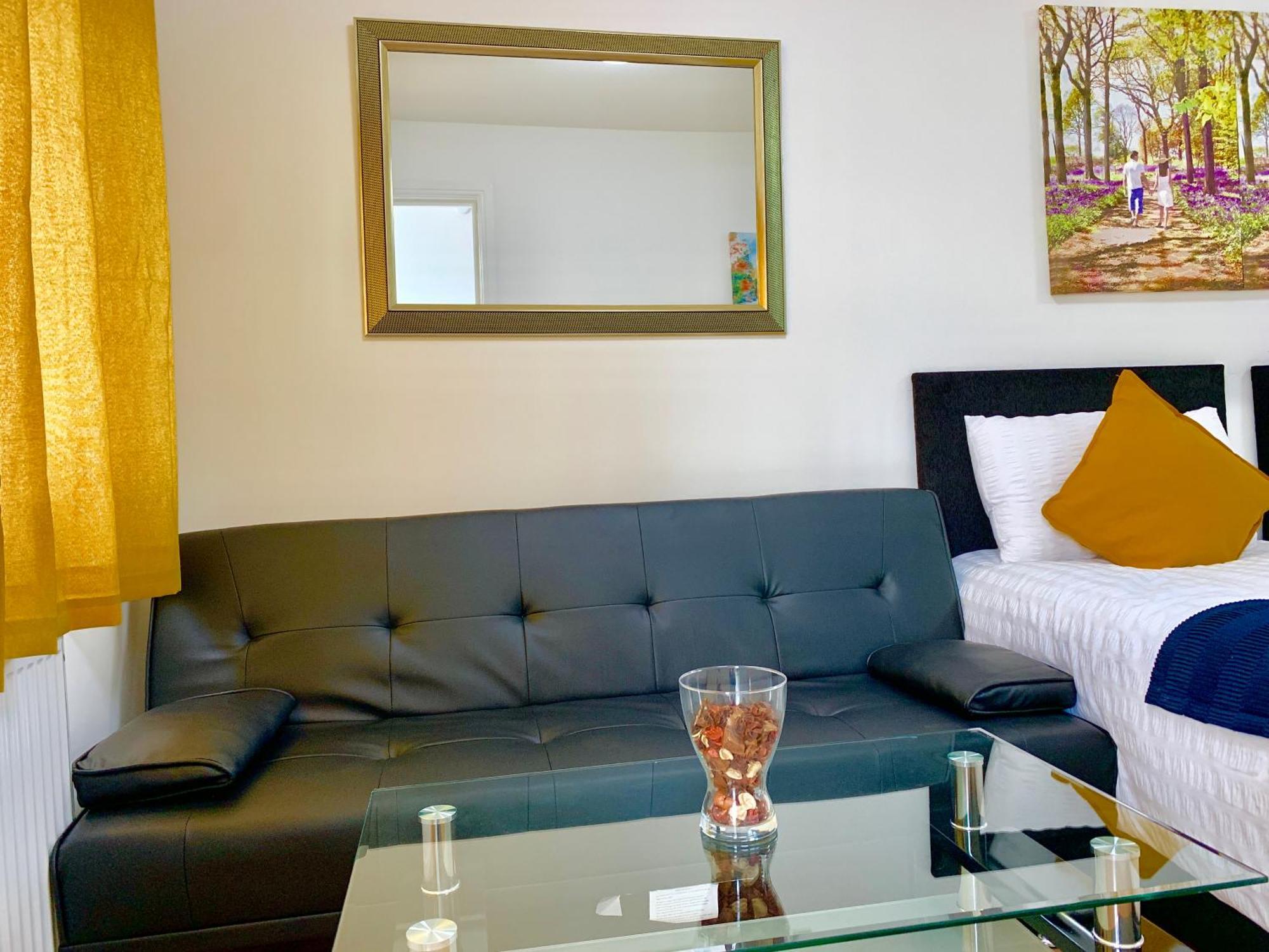 London Studio Apartments, Private Bathroom, Kitchenette, Parking, Np2 Londres Exterior foto